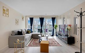 Comfortzone Rentals Ipswich Marina1 2Bed Apt